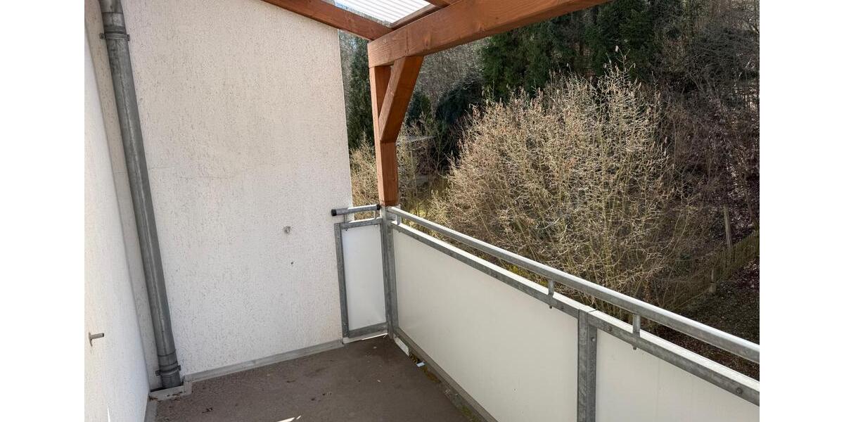 Dachgeschoßwohnung Greiz - 3 Zimmer, 65 m&sup2;, 325&euro; | Angebot:26070754