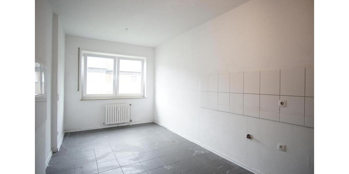 Erdgeschoßwohnung Essen Stadtbezirk VI - 4 Zimmer, 98 m&sup2;, 830&euro; | Angebot:24689419