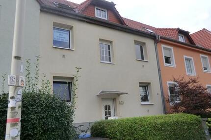 Wohnung Bad Lausick - 3 Zimmer, 60 m&sup2;, 360&euro; | Angebot:27566362