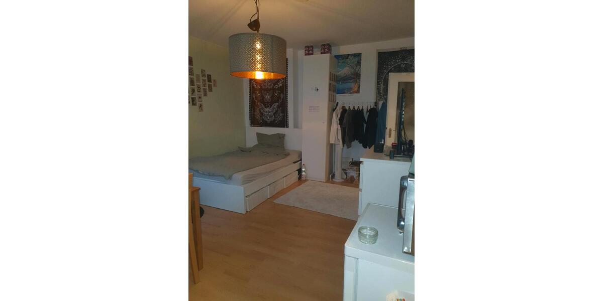 Hochparterre Hannover Vahrenwald-List - 1 Zimmer, 28 m&sup2;, 490&euro; | Angebot:25980982