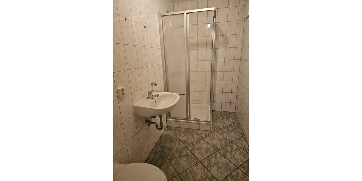 Doppelhaushälfte Burghausen - 6 Zimmer, 202 m&sup2;, 2.100&euro; | Angebot:25895860
