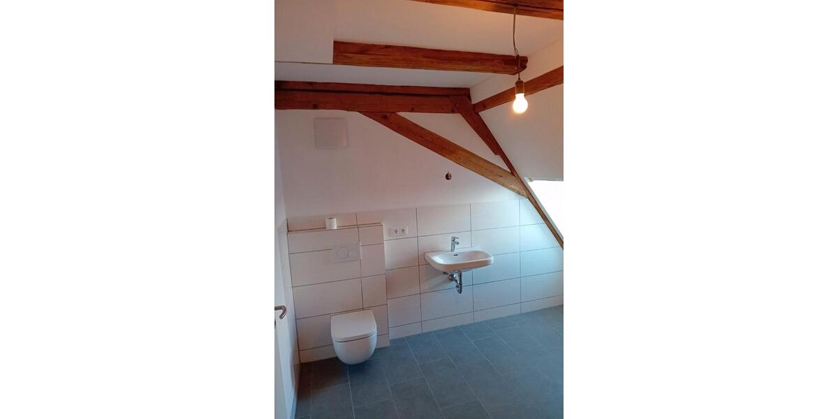 Dachgeschoßwohnung Krumbach (Schwaben) - 4.5 Zimmer, 130 m&sup2;, 980&euro; | Angebot:26552571