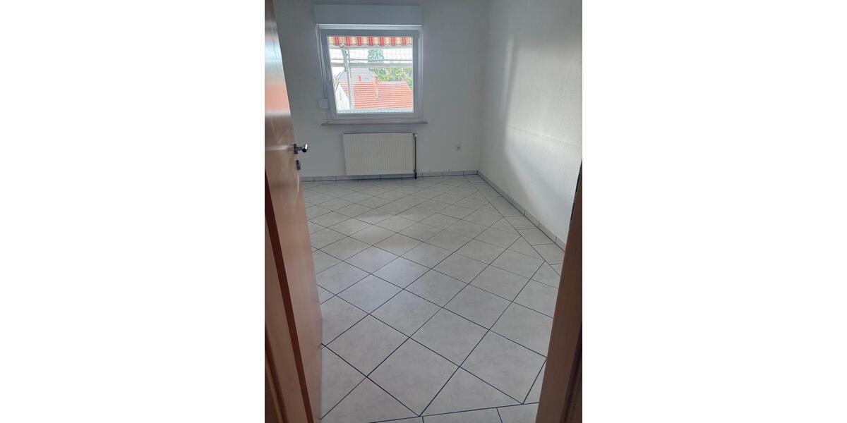 Etagenwohnung Bielefeld Mitte - 3 Zimmer, 70 m&sup2;, 850&euro; | Angebot:26124667