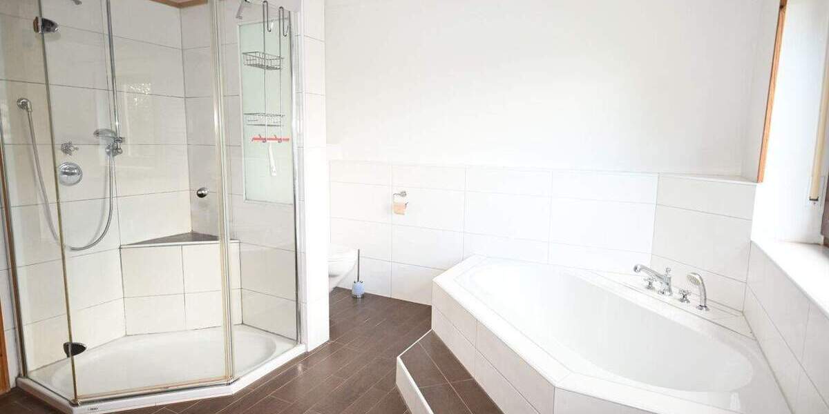 Etagenwohnung Neumarkt-Helena Helena - 3 Zimmer, 118 m&sup2;, 740&euro; | Angebot:25726918