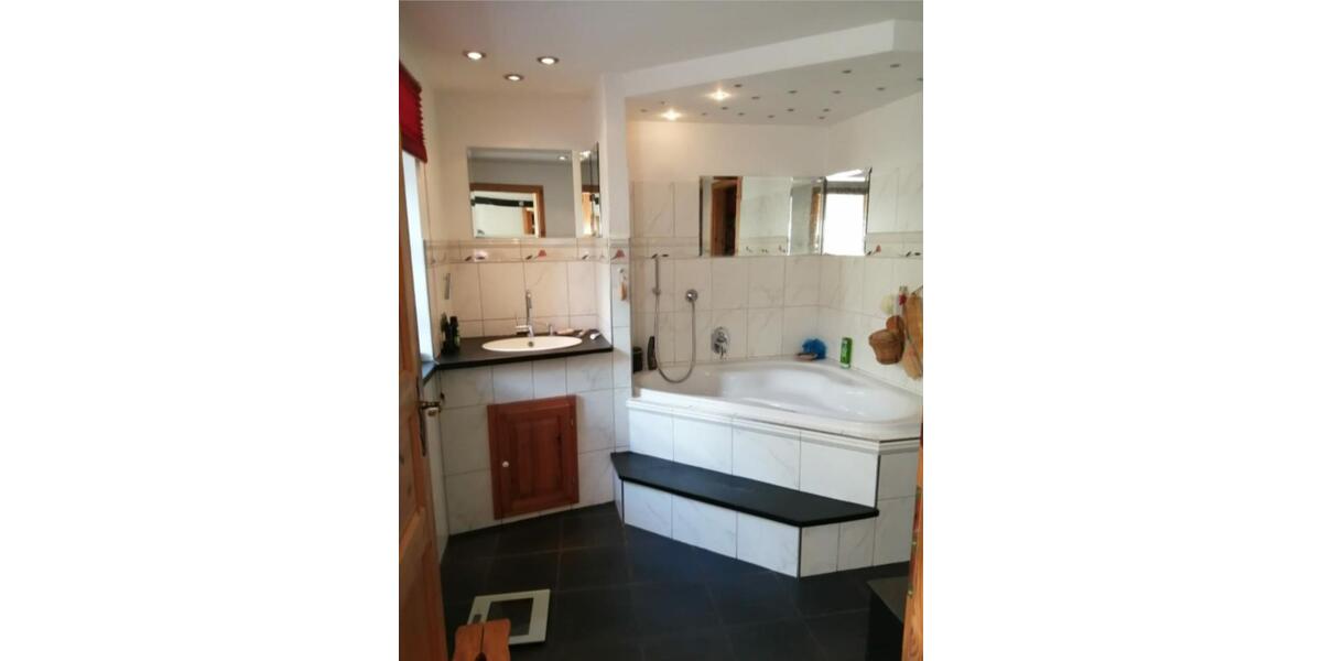 Bauernhaus, Landhaus Antweiler - 5 Zimmer, 130 m&sup2;, 1.200&euro; | Angebot:25645965