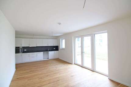 Wohnung Königs Wusterhausen - 3 Zimmer, 95 m&sup2;, 1.399&euro; | Angebot:26067938