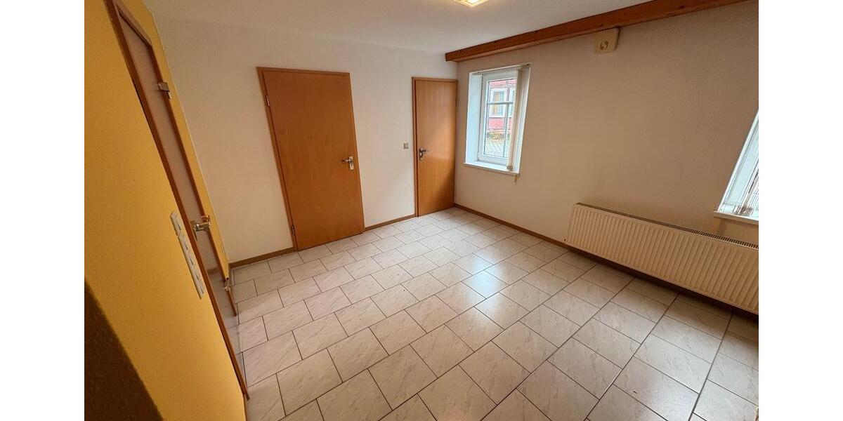 Einfamilienhaus Einbeck - 5 Zimmer, 120 m&sup2;, 999&euro; | Angebot:24763868