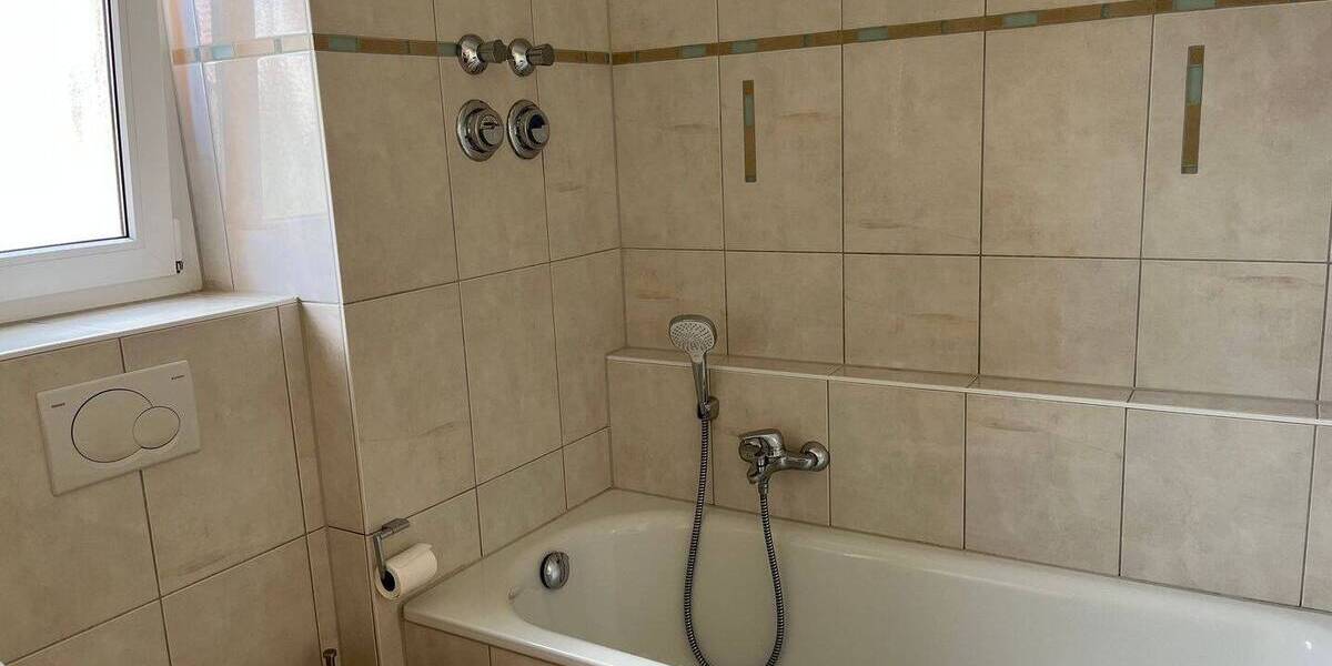 Etagenwohnung Weil am Rhein - 4 Zimmer, 115 m&sup2;, 1.490&euro; | Angebot:26844058