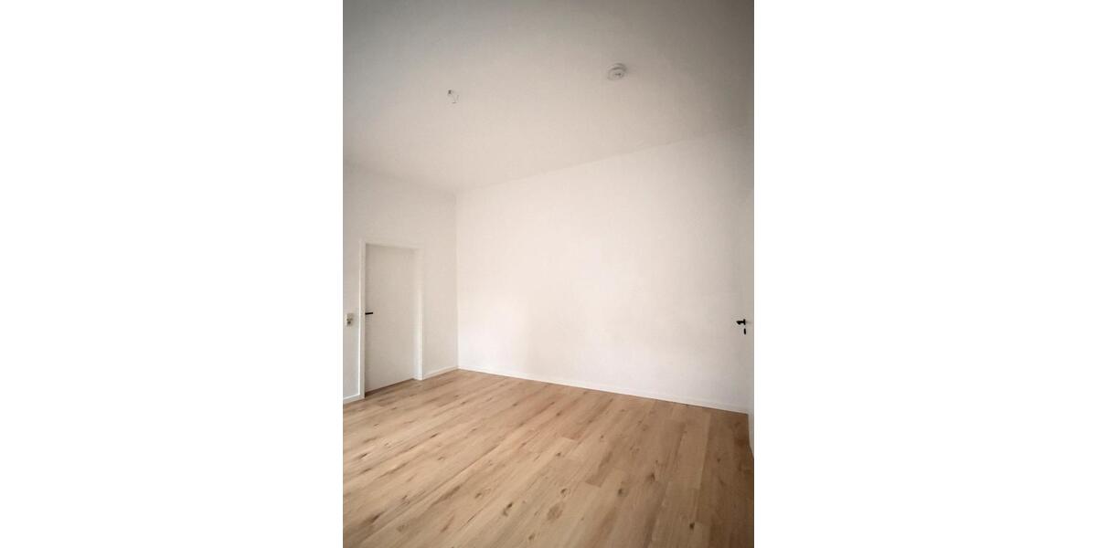 Erdgeschoßwohnung Glauchau - 2 Zimmer, 55 m&sup2;, 385&euro; | Angebot:25852120
