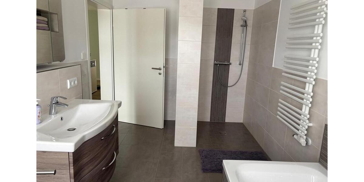 Terrassenwohnung Elsterheide - 3 Zimmer, 90 m&sup2;, 30&euro; | Angebot:26183043