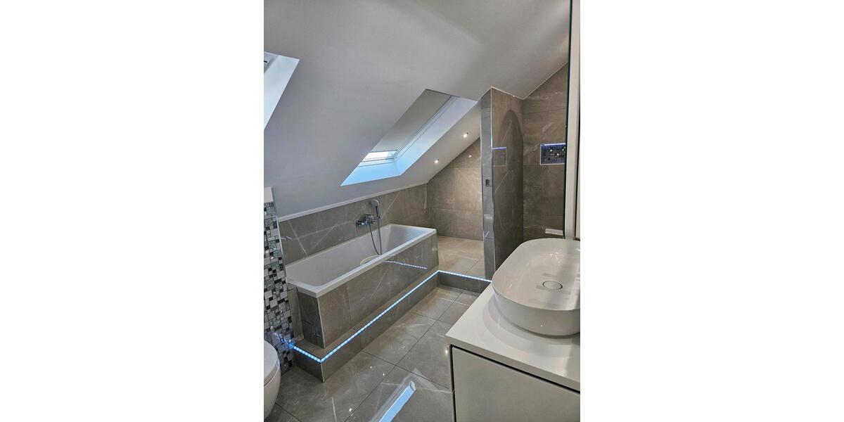 Dachgeschoßwohnung Bretten - 4 Zimmer, 105 m&sup2;, 1.250&euro; | Angebot:24630747