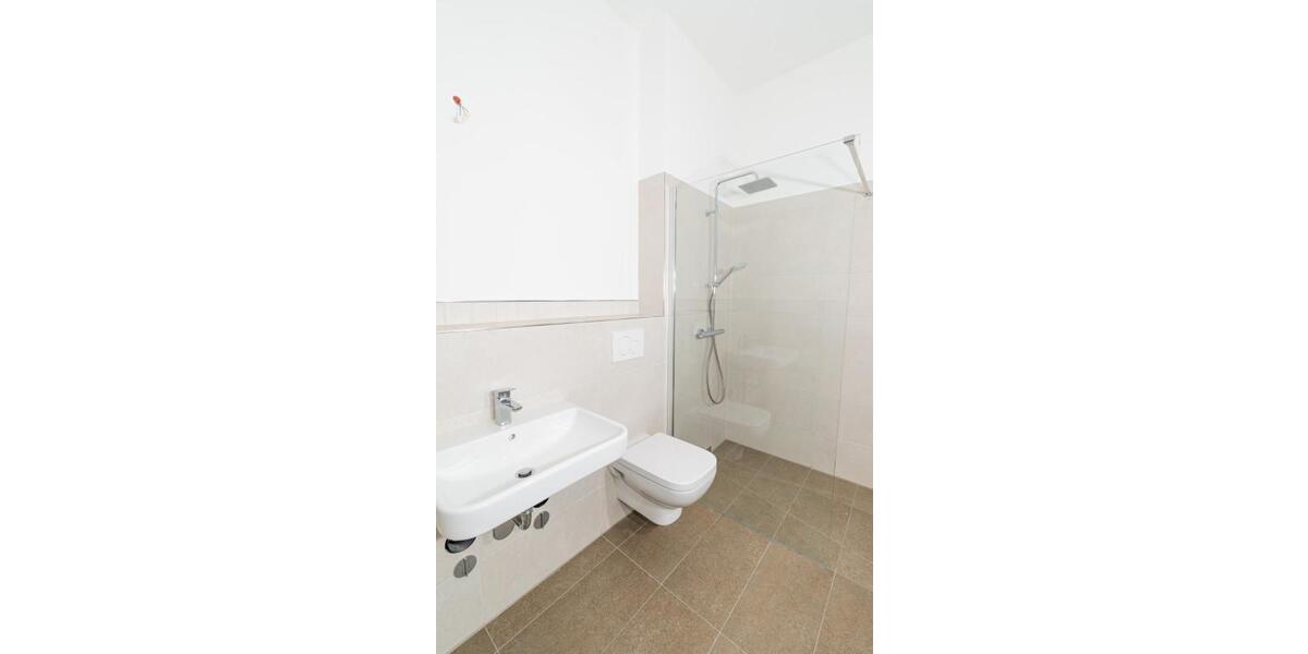 Etagenwohnung Frankfurt (Oder) - 3 Zimmer, 108 m&sup2;, 1.399&euro; | Angebot:25323153