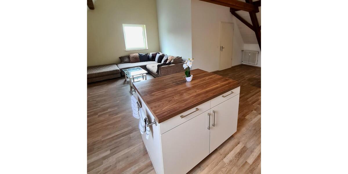 Wohnen auf Zeit Ochsenfurt - 4 Zimmer, 110 m&sup2;, 10&euro; | Angebot:24810465