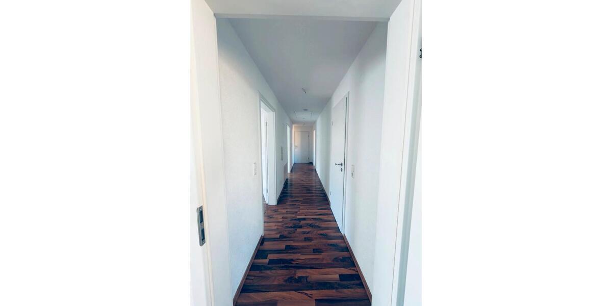 Dachgeschoßwohnung Ditzingen - 3.5 Zimmer, 85 m&sup2;, 1.200&euro; | Angebot:26603214