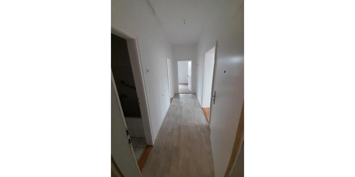 Etagenwohnung Salzgitter Ortschaft Südost - 3 Zimmer, 67 m&sup2;, 420&euro; | Angebot:25839694