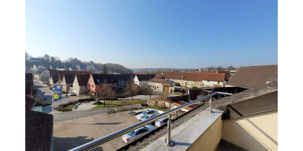 Etagenwohnung Kirchheim - 4 Zimmer, 130 m&sup2;, 980&euro; | Angebot:25845446