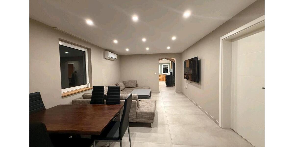 Etagenwohnung Sonnenbühl - 4 Zimmer, 100 m&sup2;, 940&euro; | Angebot:25989318