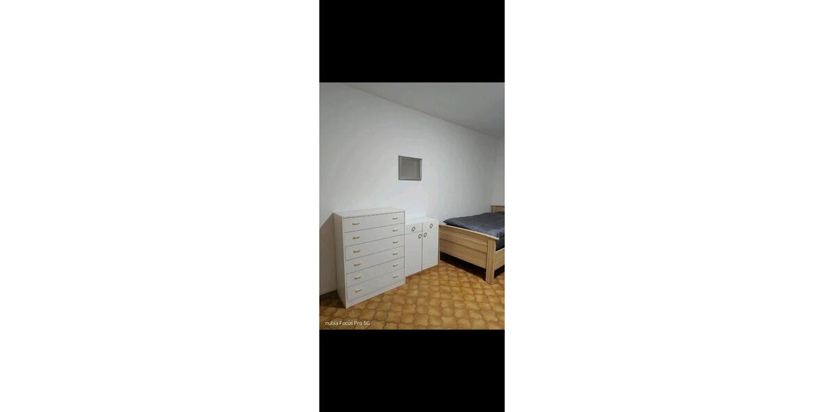 Wohnen auf Zeit Weiden in der Oberpfalz - 11 Zimmer, 20 m&sup2;, 550&euro; | Angebot:25969740