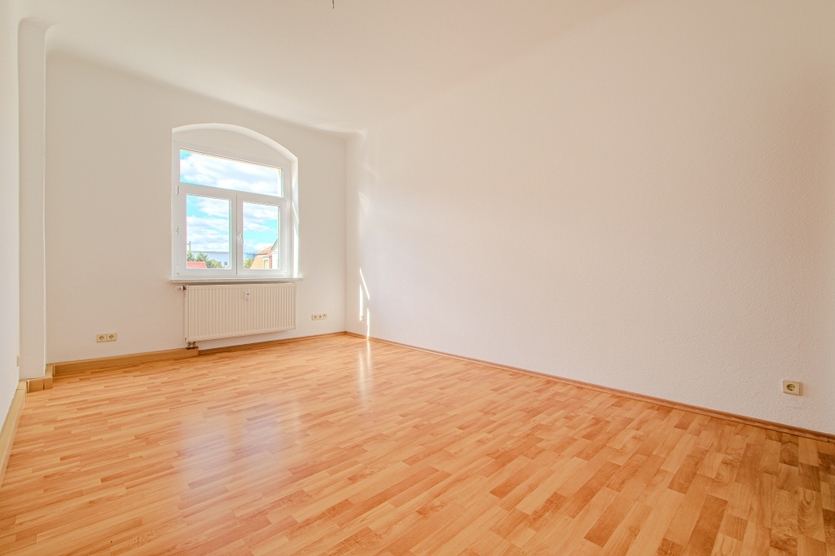 GEMÜTLICHE MAISONETTE – MODERNISIERTES BAD – GEPFLEGTER ZUSTAND 4 zimmer