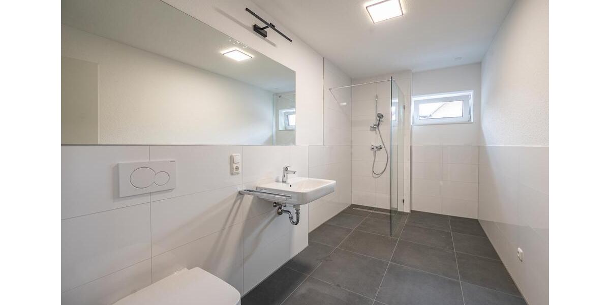 Erdgeschoßwohnung Geilenkirchen - 3 Zimmer, 110 m&sup2;, 1.250&euro; | Angebot:26338406
