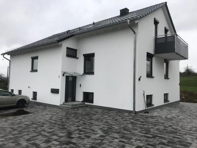 Moderne und schöne 2,5 Zimmer Wohnung in Schwabbach
