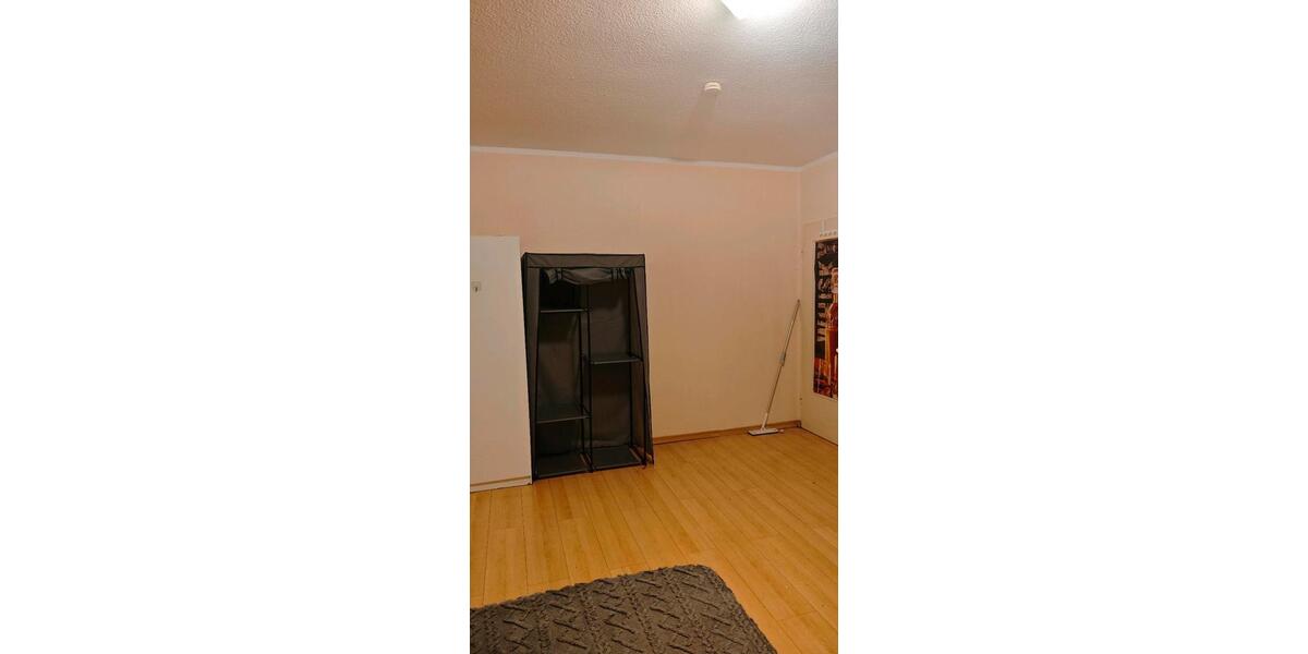 Wohnen auf Zeit Hannover Linden-Limmer - 4 Zimmer, 20 m&sup2;, 562&euro; | Angebot:23854187