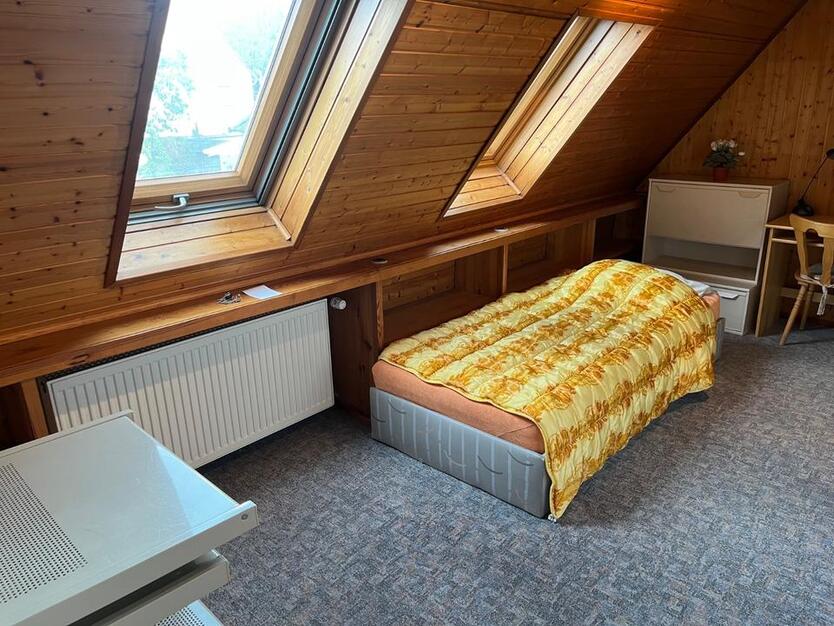 Schönes, helles Zimmer in Cadolzburg bei Nürnberg-Fürth-Erlangen