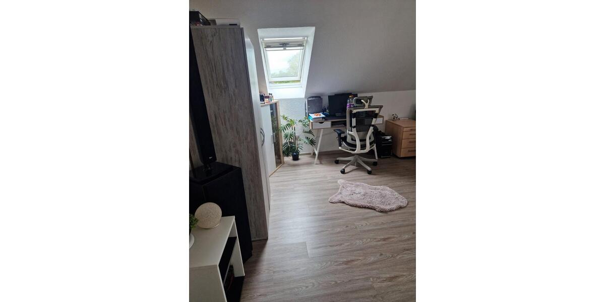 Etagenwohnung Sande - 4 Zimmer, 110 m&sup2;, 790&euro; | Angebot:26576093