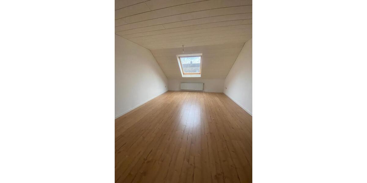 Dachgeschoßwohnung Fürstenau - 4 Zimmer, 65 m&sup2;, 499&euro; | Angebot:26562820