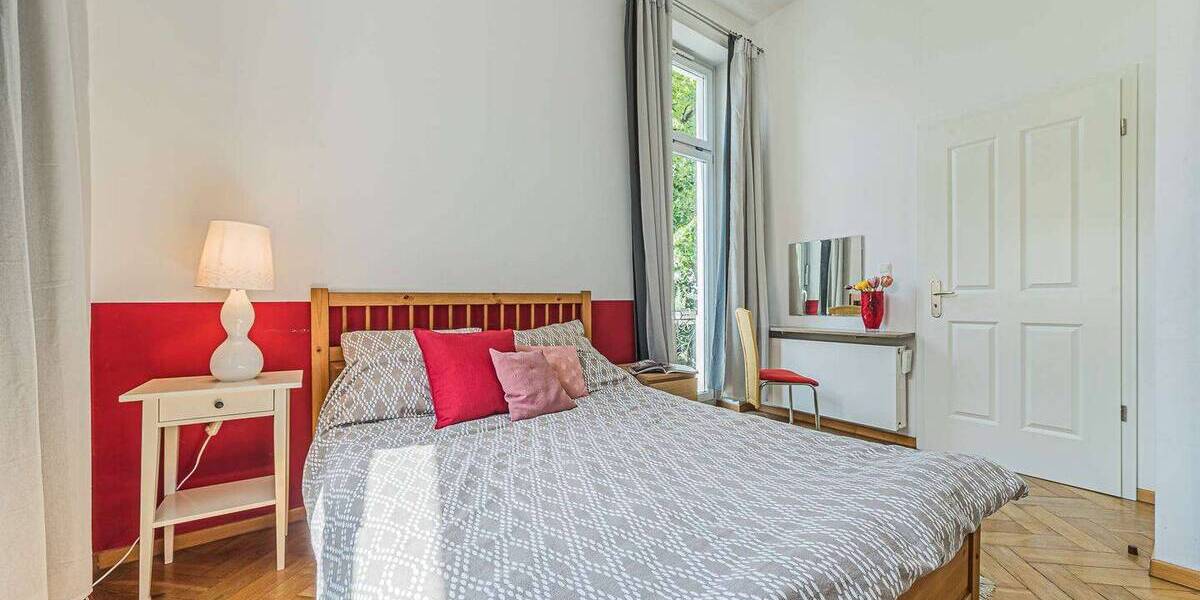 Etagenwohnung Frankfurt am Main Sachsenhausen - 2 Zimmer, 62 m&sup2;, 1.700&euro; | Angebot:26076041