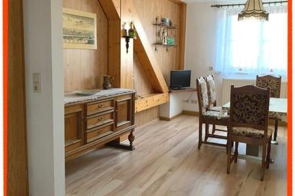 2-Zimmer-Wohnung, vollmöbliert und zentral, in einem sehr gepflegten Bürgerhaus zu vermieten! 2 zimmer