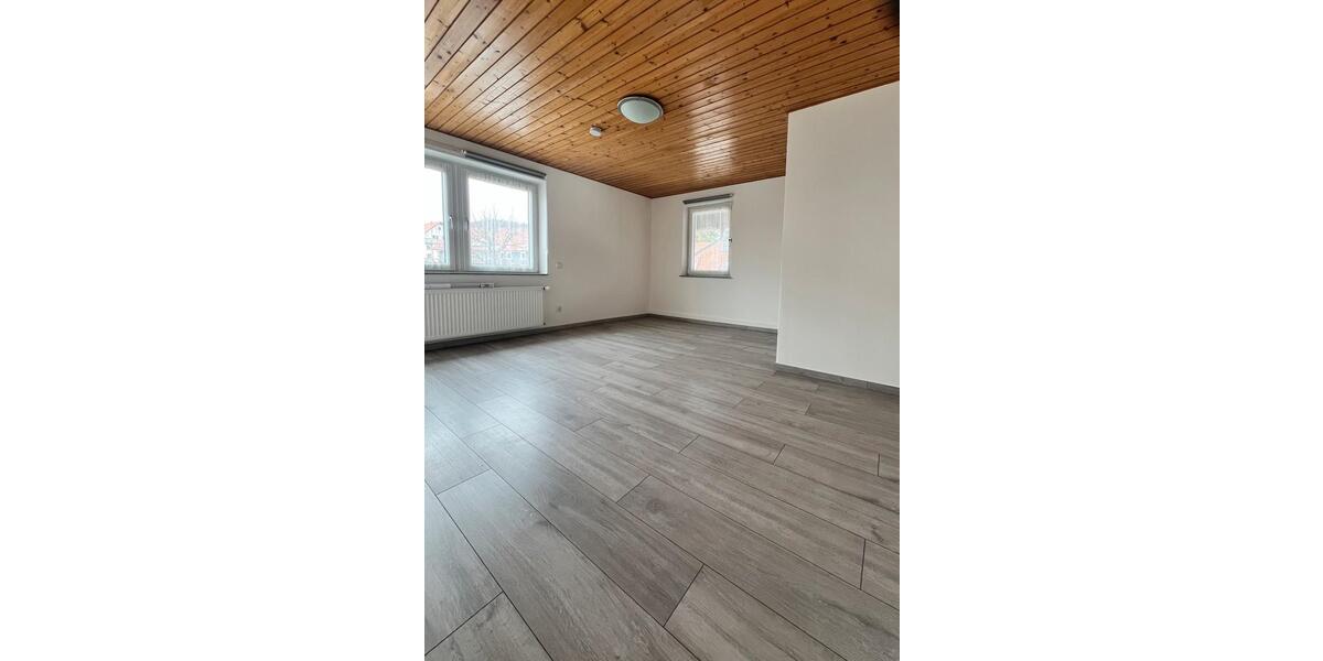 Etagenwohnung Rickenbach - 4 Zimmer, 100 m&sup2;, 900&euro; | Angebot:25993662