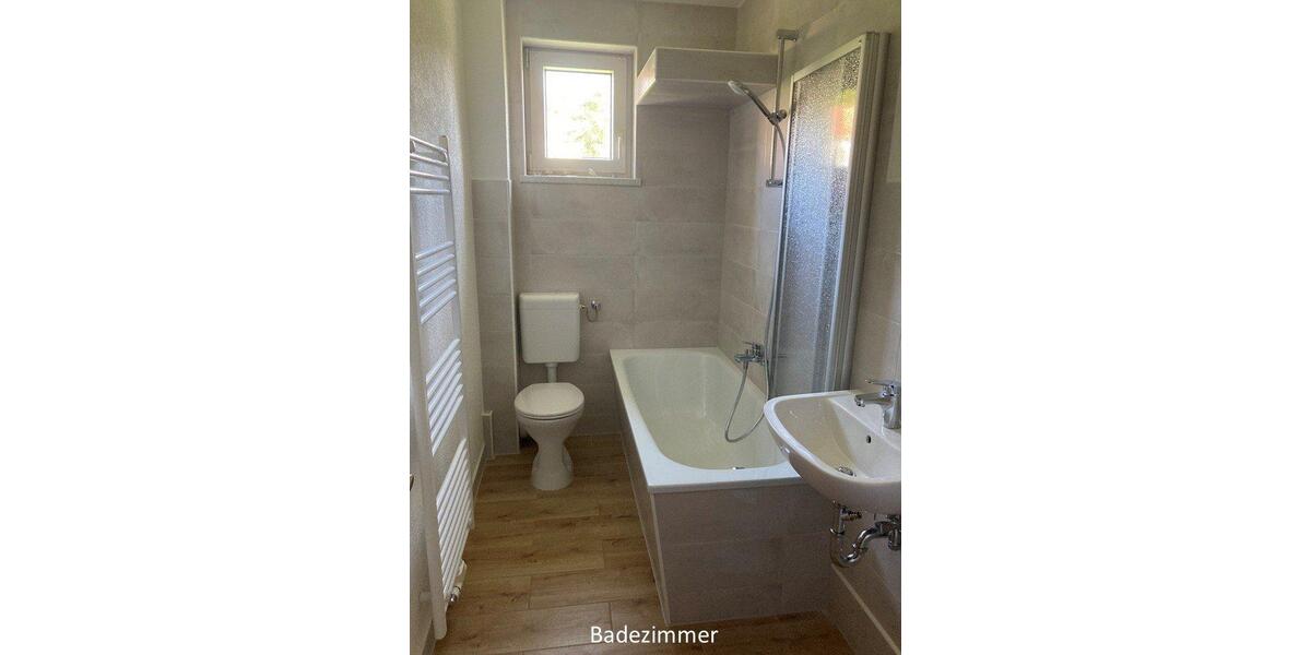 Etagenwohnung Artern - 2 Zimmer, 52 m&sup2;, 335&euro; | Angebot:26537754