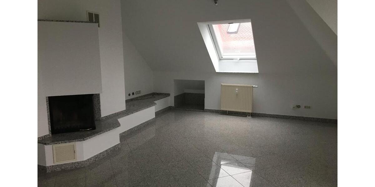 Dachgeschoßwohnung Frickenhausen am Main - 3 Zimmer, 99 m&sup2;, 1.000&euro; | Angebot:26560530
