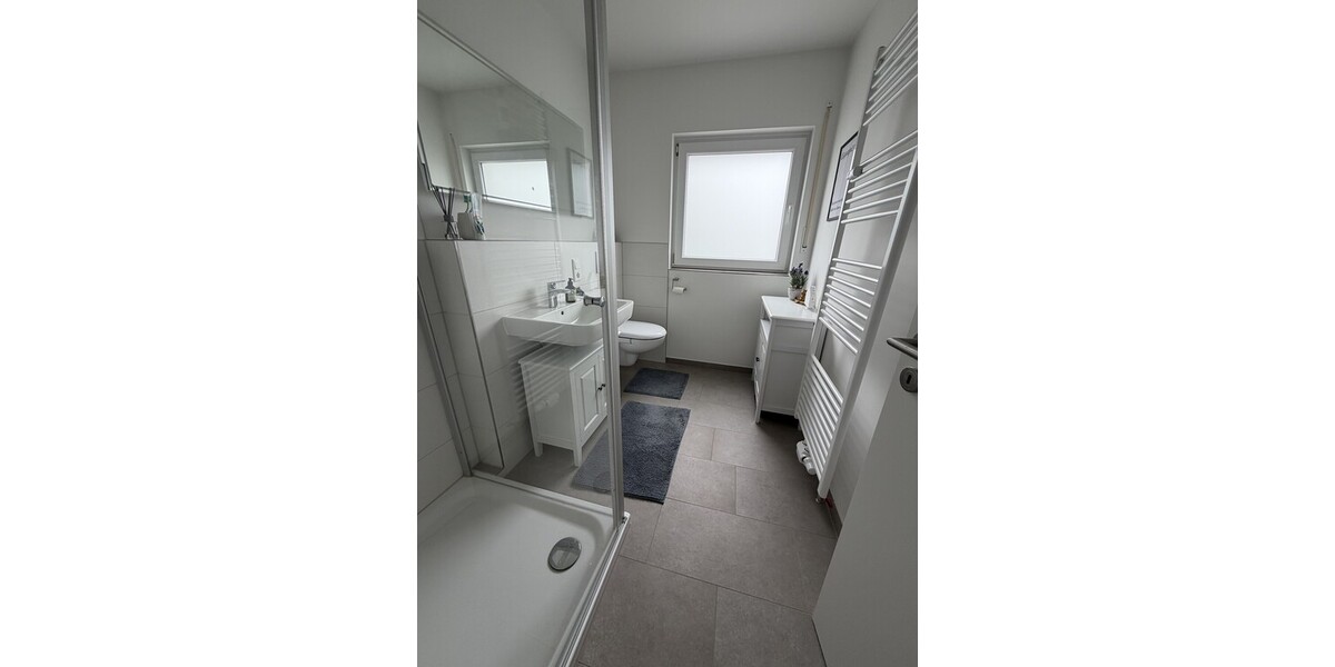 Moderne 4-Zimmer-Dachgeschosswohnung mit 2 Balkonen - Dachgeschoßwohnung Königswinter | Angebot:26979215