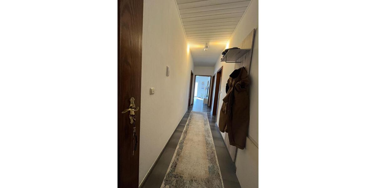 Dachgeschoßwohnung Reiskirchen - 3 Zimmer, 900&euro; | Angebot:26034182