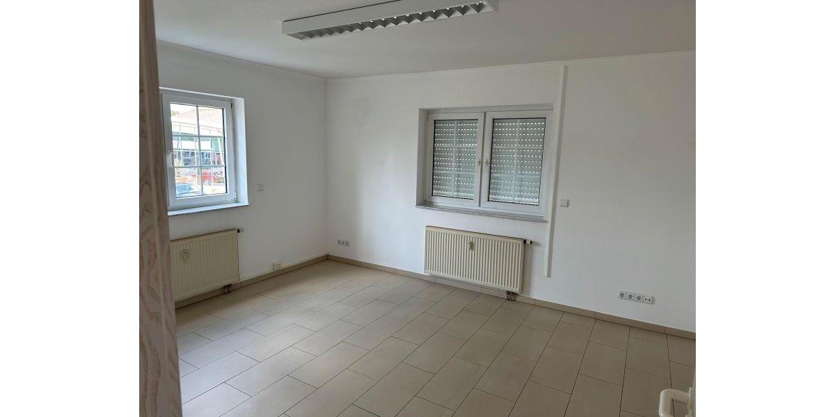 Gewerbeobjekt Bruchköbel - 700&euro; | Angebot:24877686