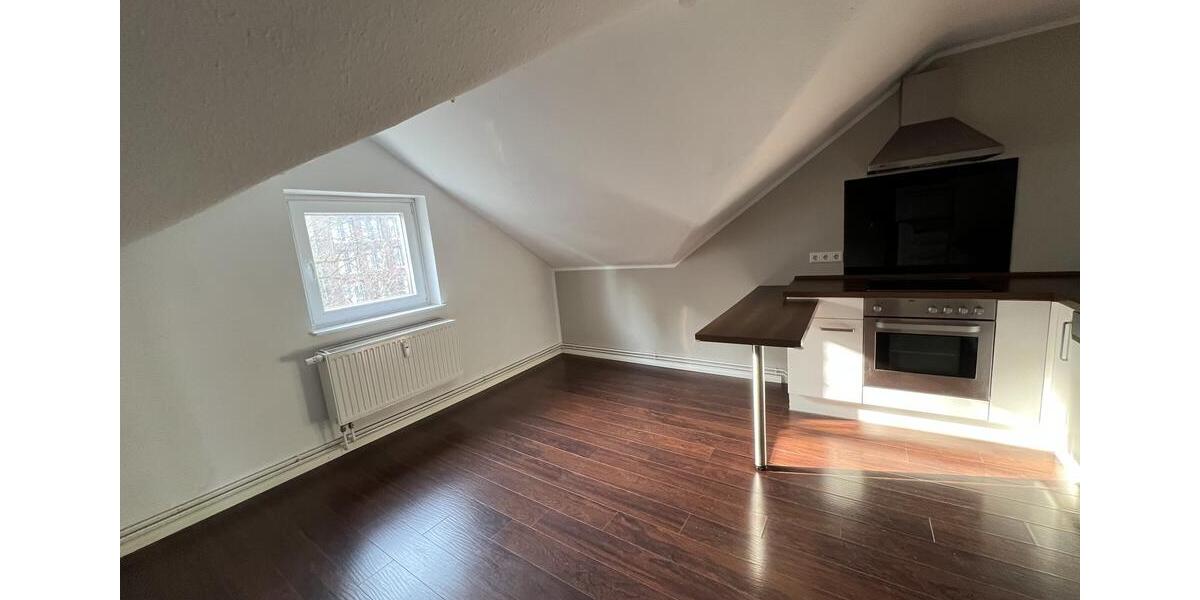 Dachgeschoßwohnung Flensburg - 3.5 Zimmer, 96 m&sup2;, 815&euro; | Angebot:25448737