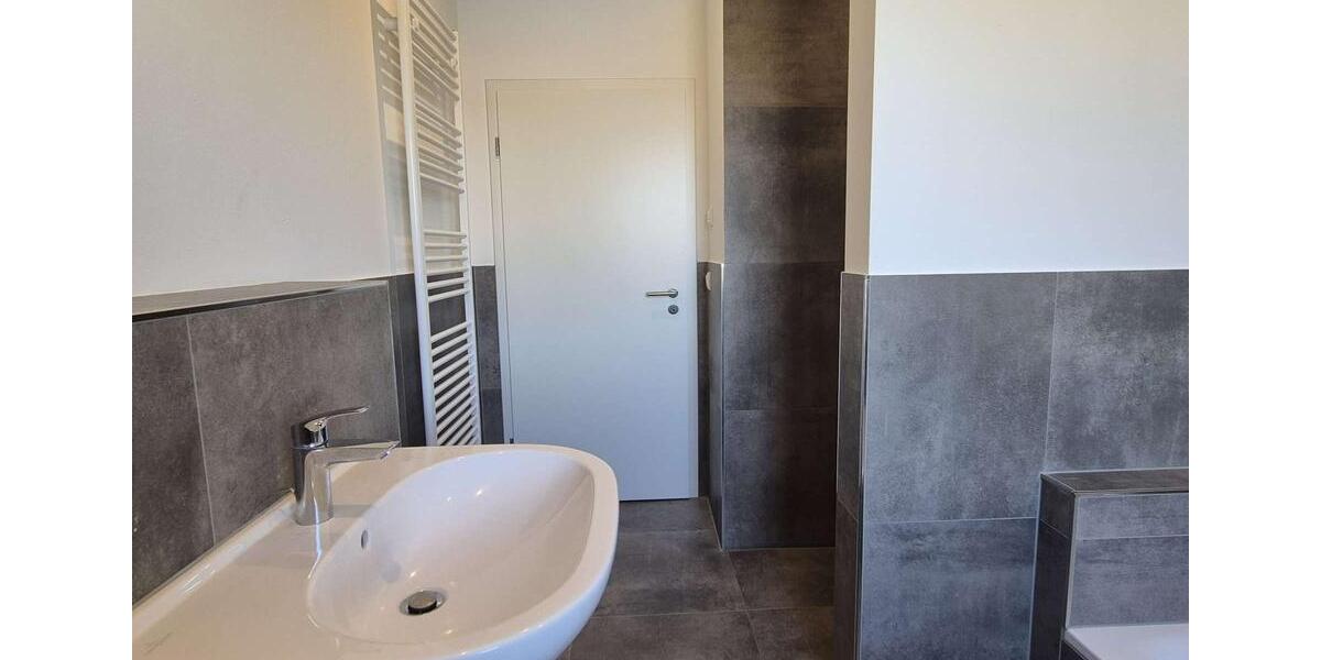 Erdgeschoßwohnung Erfde - 3 Zimmer, 80 m&sup2;, 840&euro; | Angebot:25861233