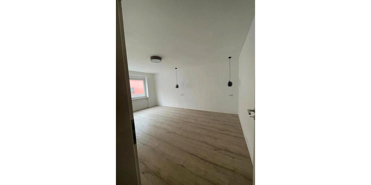 Erdgeschoßwohnung Neuhaus an der Pegnitz - 2.5 Zimmer, 85 m&sup2;, 750&euro; | Angebot:26485682