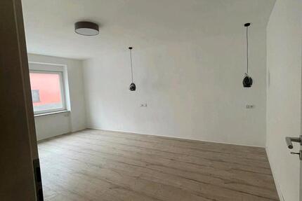 Wohnung Neuhaus an der Pegnitz - 2.5 Zimmer, 85 m&sup2;, 750&euro; | Angebot:26485682
