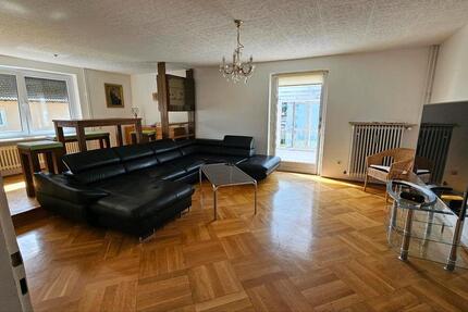 5 WG Zimmer in Regenstauf (Studenten Azubis)