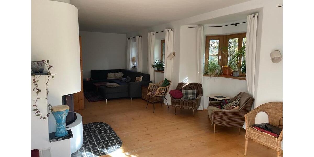 Zimmer mit eigenem Bad und geteiltem Balkon in Landhaus-6er-WG 8 zimmer