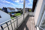 Helle Dachgeschoßwohnung * Balkon *Stellplatz