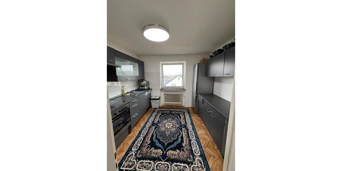 Zentral gelegene 4 Zimmer Wohnung mit Balkon 4 zimmer