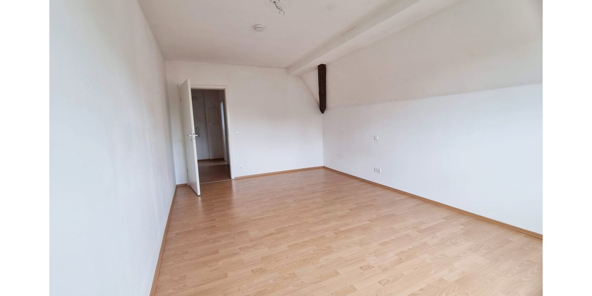 Schöne 3-Zi-Whg - FÜR MAXIMAL 2 PERSONEN -Einbauküche – Tageslichtbad – Wiesengrund in Laufweite - 3- Wendelstein | Angebot:18982291