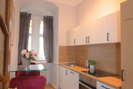 vollmöbliertes Prestigeapartment im historischen Wasserschloss Erwitte zimmer