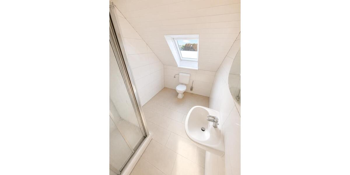 Dachgeschoßwohnung Großenkneten - 3 Zimmer, 65 m&sup2;, 695&euro; | Angebot:26545474