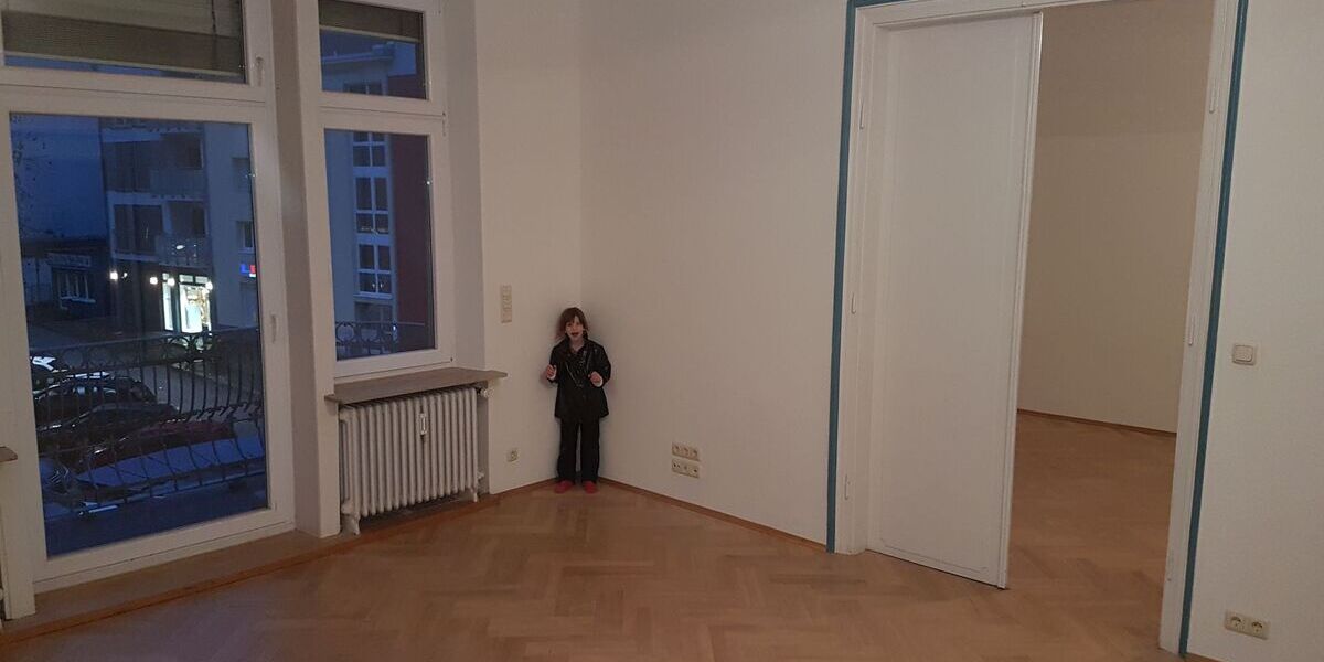 Gehobene Altbauwohnung mit großem Balkon ca. 150qm - Wohnraum oder gewerblichen Nutzung möglich - Appartement Neustadt | Angebot:26634102