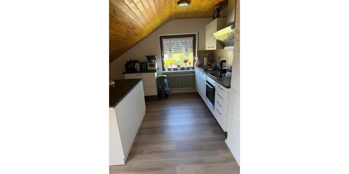 Dachgeschoßwohnung Rosenfeld - 2 Zimmer, 71 m&sup2;, 750&euro; | Angebot:26463446